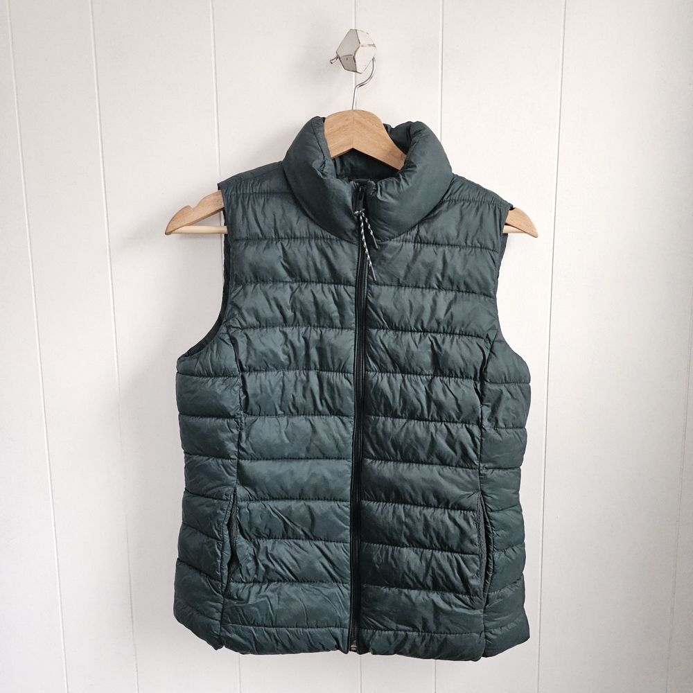 ☆ GAP Green Puffer Vest